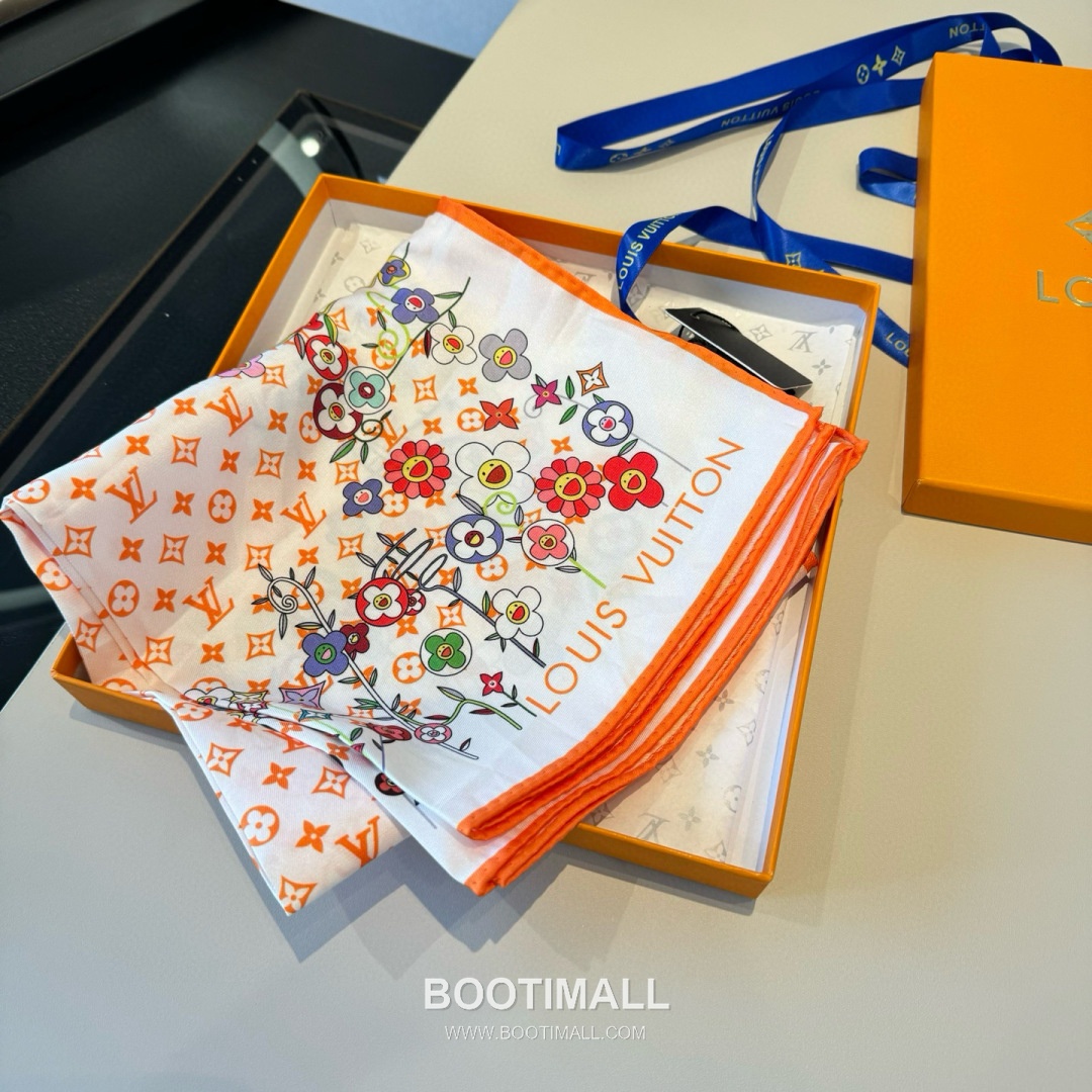 Louis Vuitton x Takashi Murakami Monogram Superflat Flowers Silk Square Scarf 100% Mulberry Silk Print Scarf 루이비통 x 무라카미 타카시 모노그램 슈퍼플랫 플라워 실크 스퀘어 스카프 90cm 4