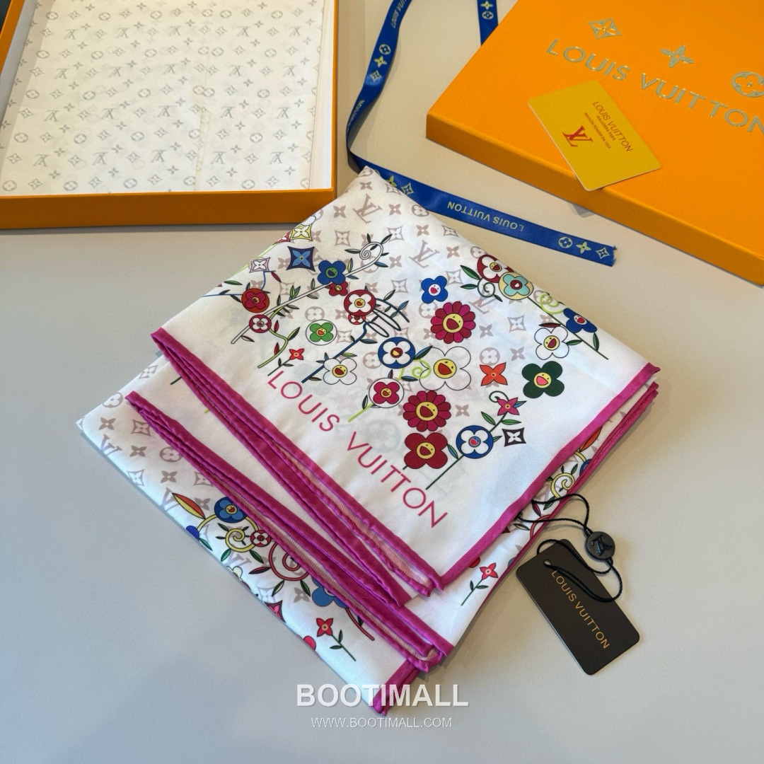 Louis Vuitton x Takashi Murakami Monogram Superflat Flowers Silk Square Scarf 100% Mulberry Silk Print Scarf 루이비통 x 무라카미 타카시 모노그램 슈퍼플랫 플라워 실크 스퀘어 스카프 90cm 4