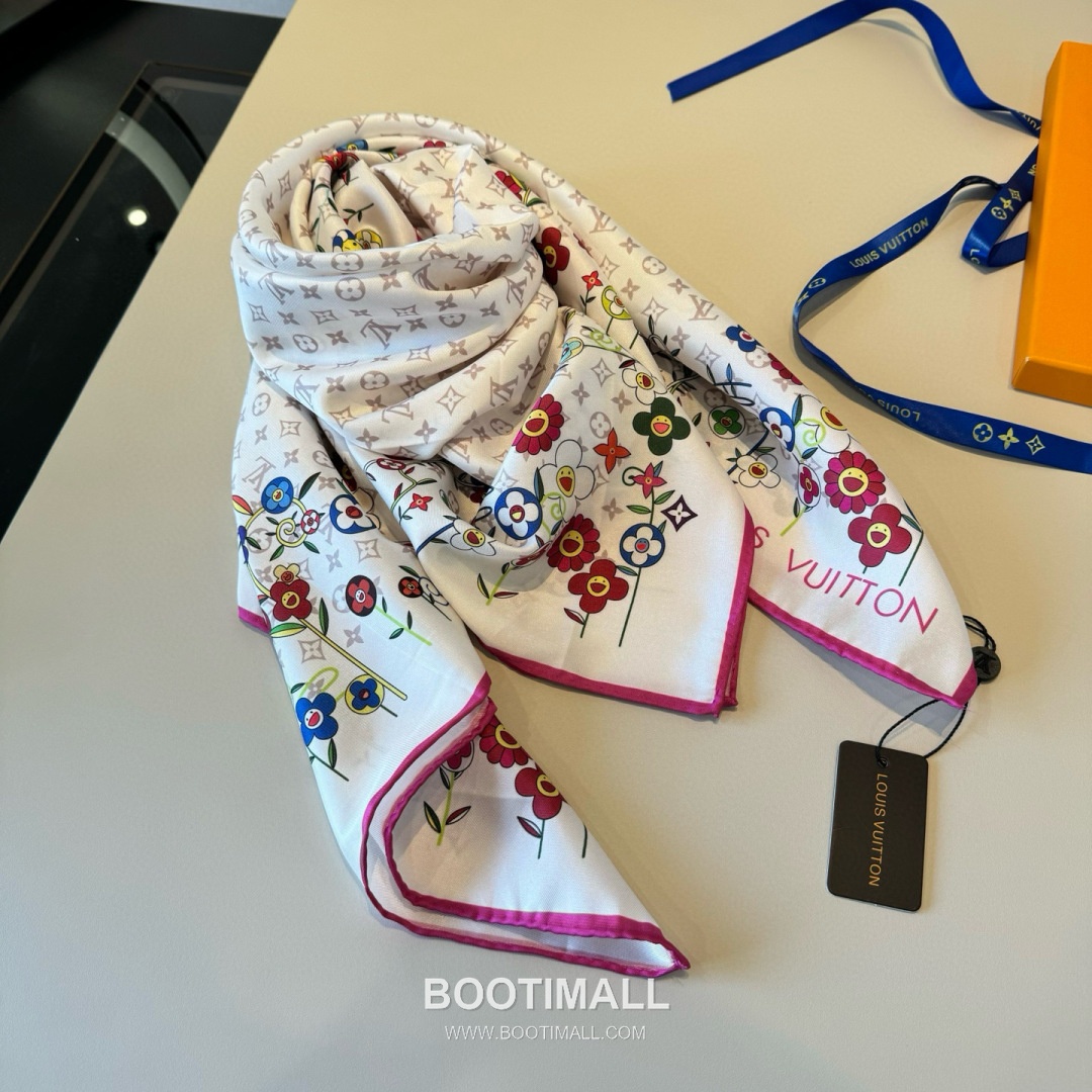 Louis Vuitton x Takashi Murakami Monogram Superflat Flowers Silk Square Scarf 100% Mulberry Silk Print Scarf 루이비통 x 무라카미 타카시 모노그램 슈퍼플랫 플라워 실크 스퀘어 스카프 90cm 6