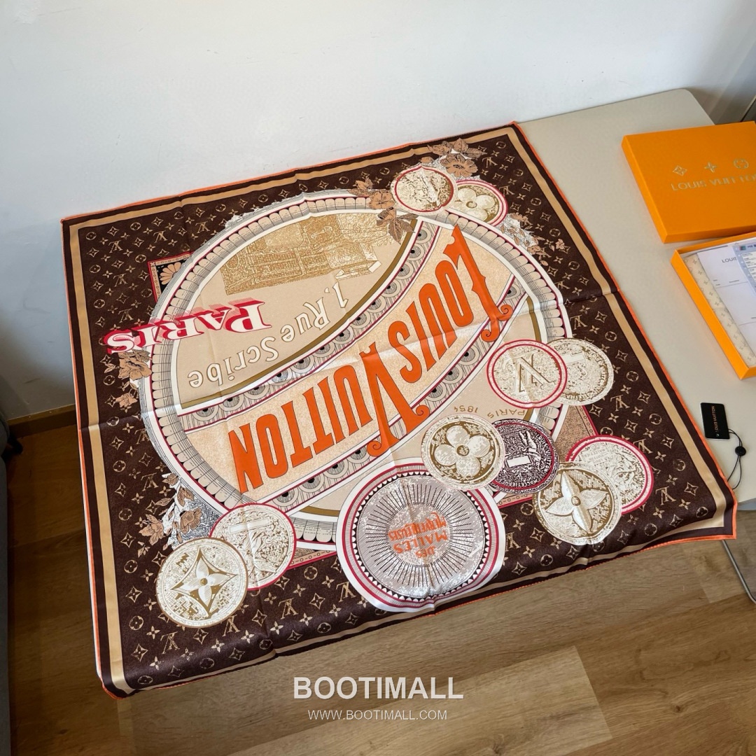 Louis Vuitton Malles Merveilleuses Monogram Silk Square Scarf 100% Mulberry Silk Print Scarf 루이비통 말르 메르베유즈 모노그램 실크 스퀘어 스카프 90cm 3