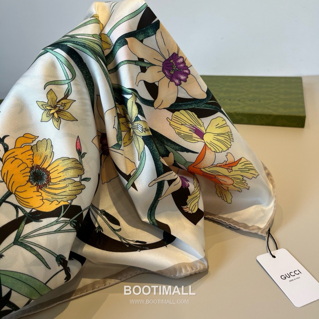 Gucci Logo Floral Silk Square Scarf 100% Silk Print Scarf 구찌 로고 플로럴 실크 스퀘어 스카프 90cm 8