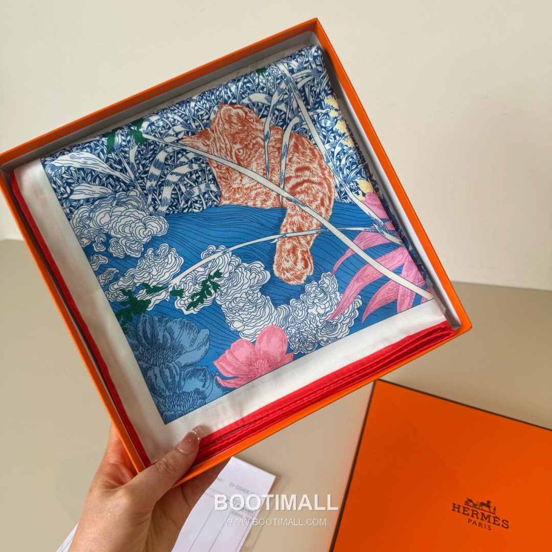Hermes Retour a la Nature Silk Square Scarf 100% Silk Print Scarf 에르메스 리투르 아 라 나튀르 실크 스퀘어 스카프 90cm 2