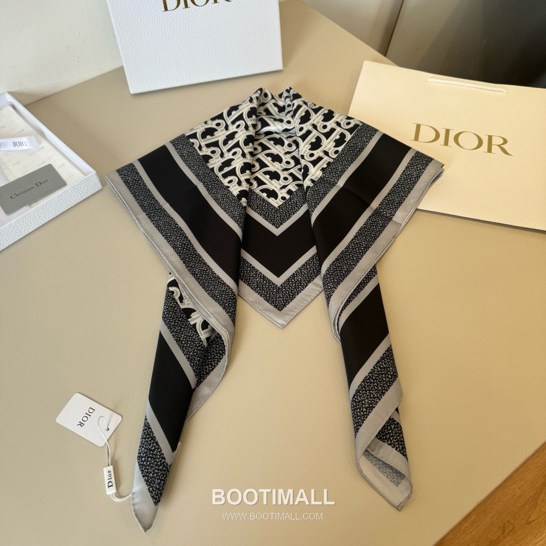 Dior Diortwin Oblique Silk Twill Square Scarf with Logo Jacquard Print 디올 디올트윈 오블리크 실크 트윌 스퀘어 스카프 로고 자카드 90cm 5
