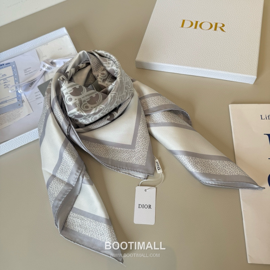 Dior Diortwin Oblique Silk Twill Square Scarf with Logo Jacquard Print 디올 디올트윈 오블리크 실크 트윌 스퀘어 스카프 로고 자카드 90cm 6