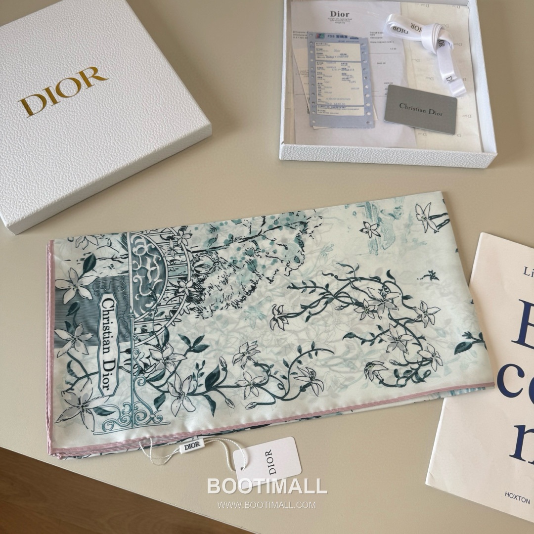 Dior Diortwin Oblique Silk Twill Square Scarf with Logo Jacquard Print 디올 디올트윈 오블리크 실크 트윌 스퀘어 스카프 로고 자카드 90cm 5