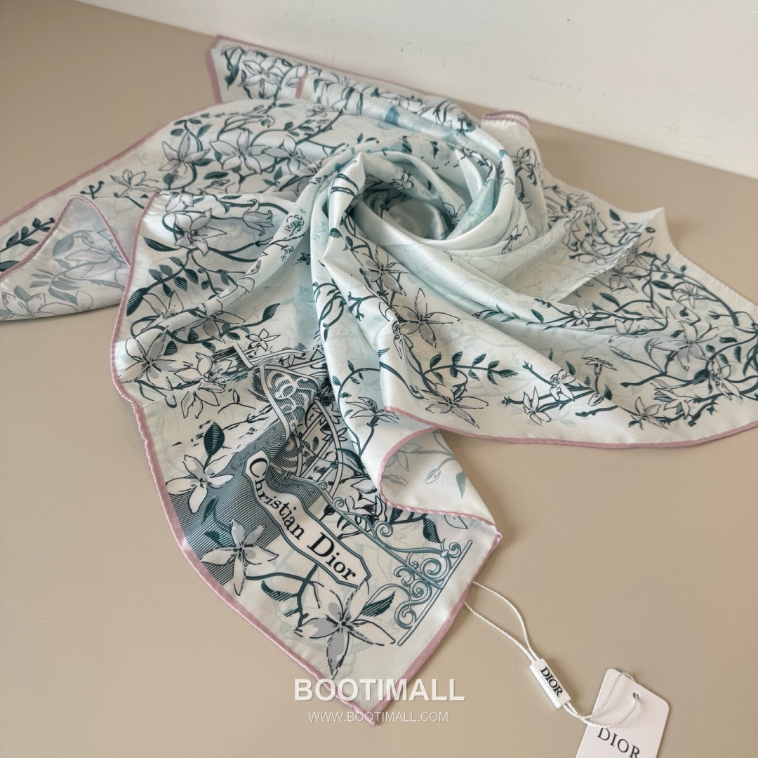 Dior Diortwin Oblique Silk Twill Square Scarf with Logo Jacquard Print 디올 디올트윈 오블리크 실크 트윌 스퀘어 스카프 로고 자카드 90cm 9