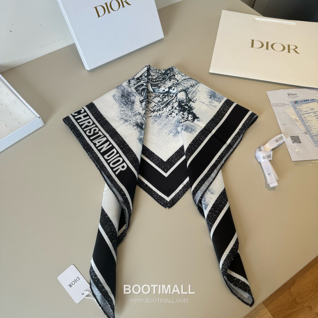 Dior Diortwin Oblique Silk Twill Square Scarf with Logo Jacquard Print 디올 디올트윈 오블리크 실크 트윌 스퀘어 스카프 로고 자카드 90cm 5