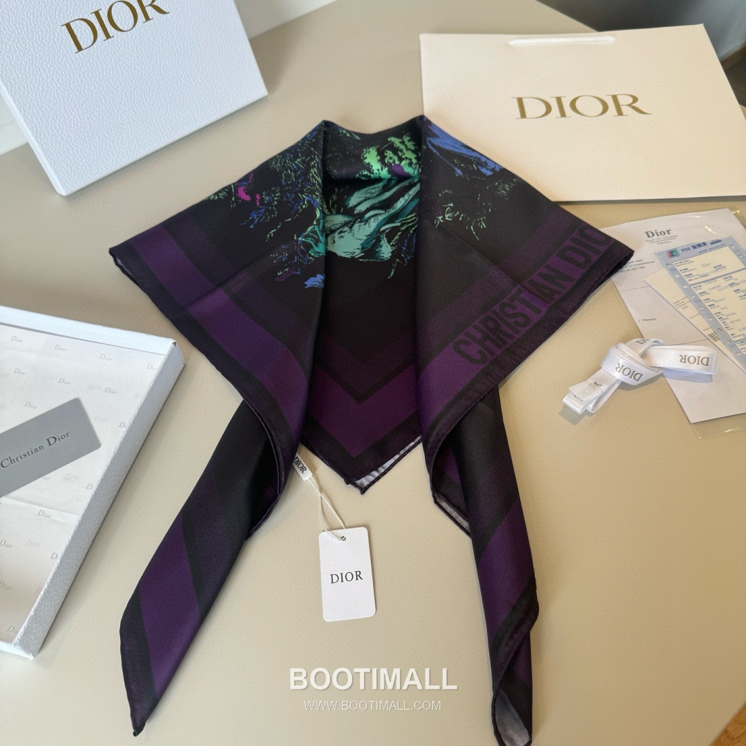 Dior Diortwin Oblique Silk Twill Square Scarf with Logo Jacquard Print 디올 디올트윈 오블리크 실크 트윌 스퀘어 스카프 로고 자카드 90cm 5