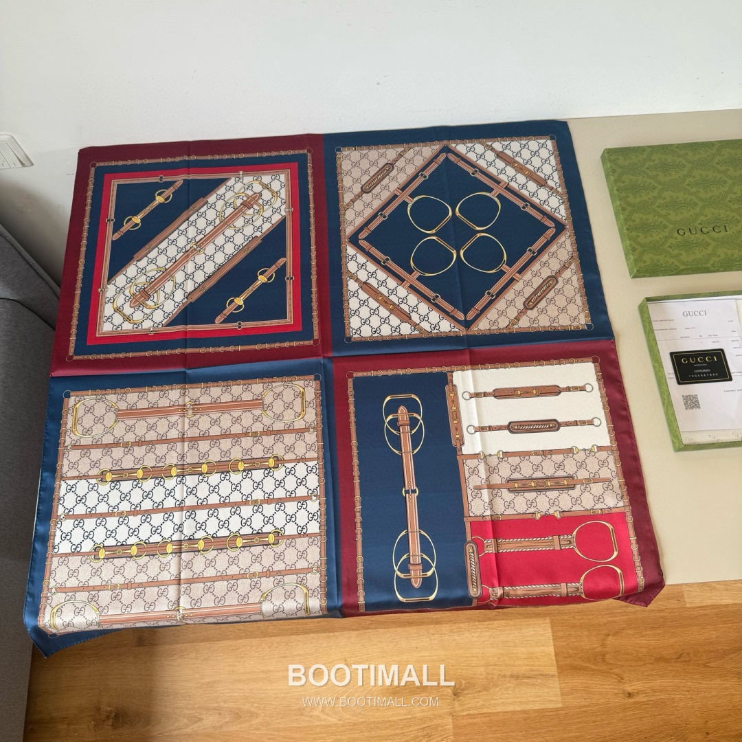 Gucci Archive Print Silk Square Scarf 100% Mulberry Silk Print Scarf 구찌 아카이브 프린트 실크 스퀘어 스카프 90cm 3