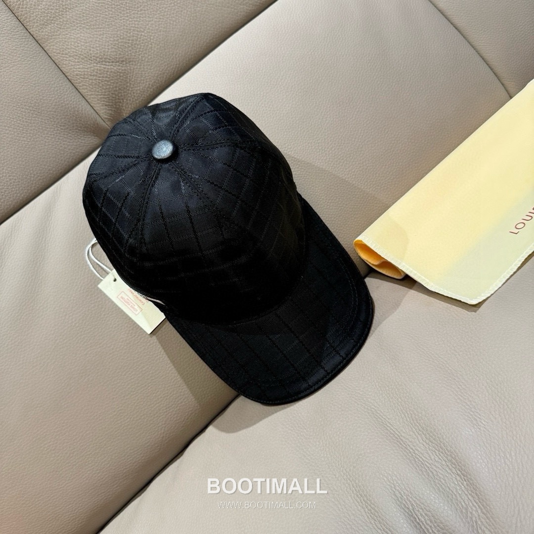 Louis Vuitton Damier Canvas Leather Strap Baseball Cap 루이비통 다미에 캔버스 가죽 스트랩 베이스볼 캡 56cm 2