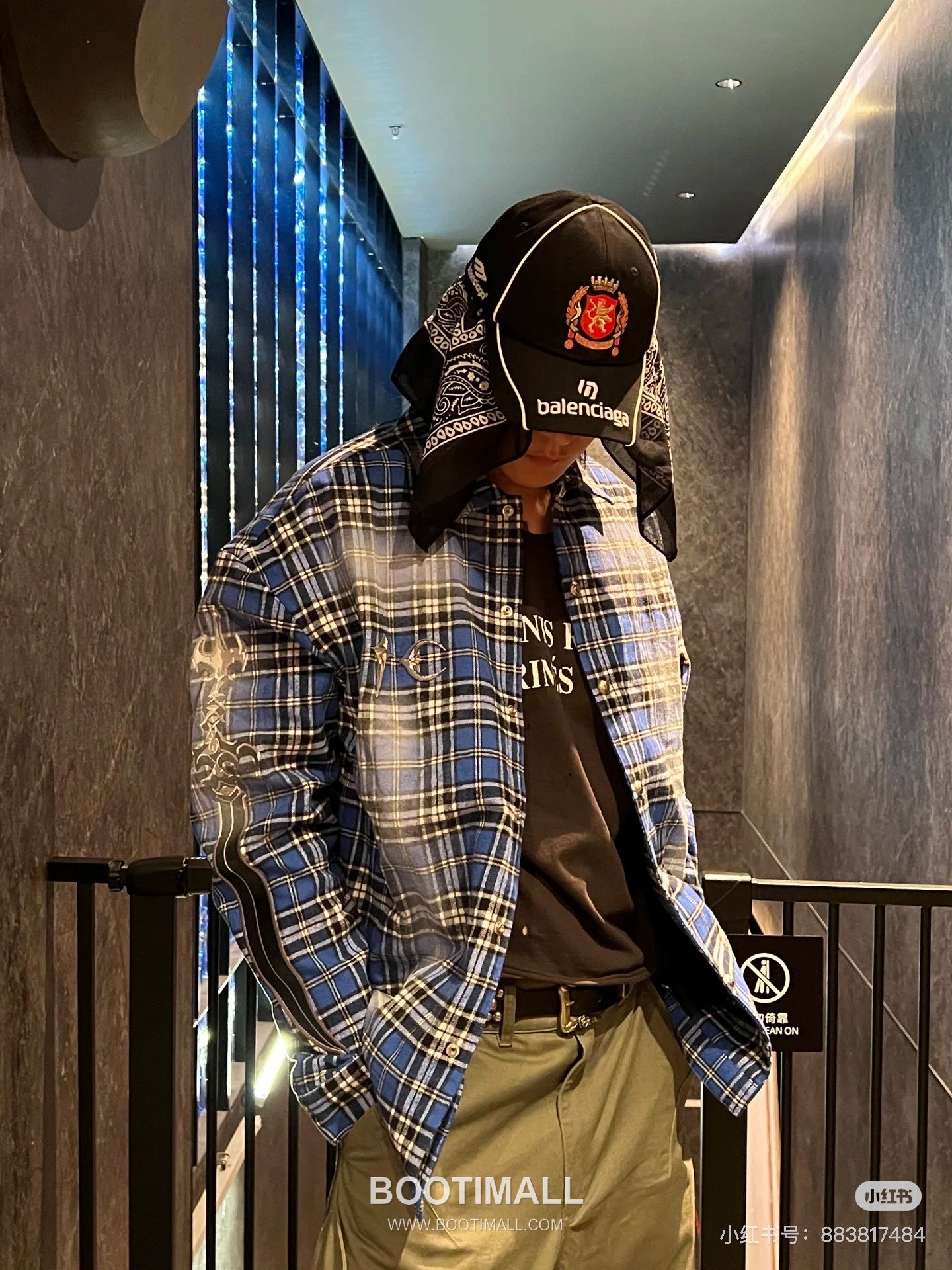 Balenciaga Embroidered Logo Cotton Baseball Cap 발렌시아가 자수 로고 코튼 베이스볼 캡 56cm 2