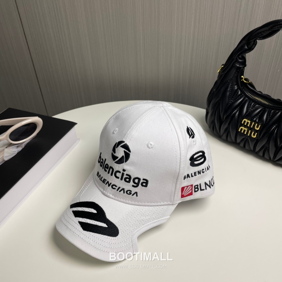 Balenciaga Embroidered Logo Cotton Baseball Cap 발렌시아가 자수 로고 코튼 베이스볼 캡 56cm 6