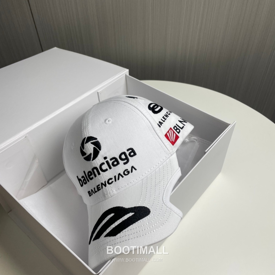 Balenciaga Embroidered Logo Cotton Baseball Cap 발렌시아가 자수 로고 코튼 베이스볼 캡 56cm 9