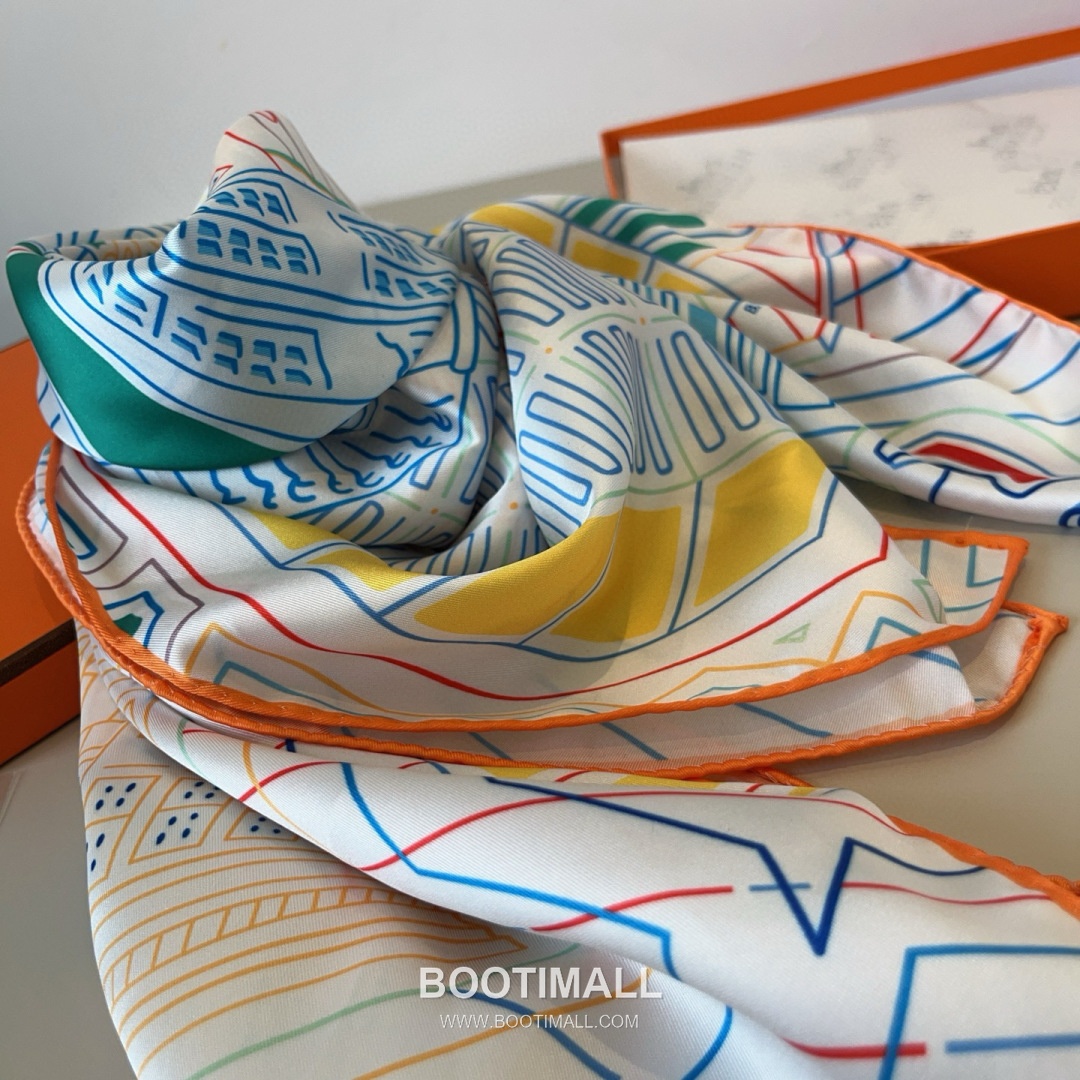 Hermes City of Fortune Silk Square Scarf 100% Silk Print Scarf 에르메스 시티 오브 포춘 실크 스퀘어 스카프 90cm 5