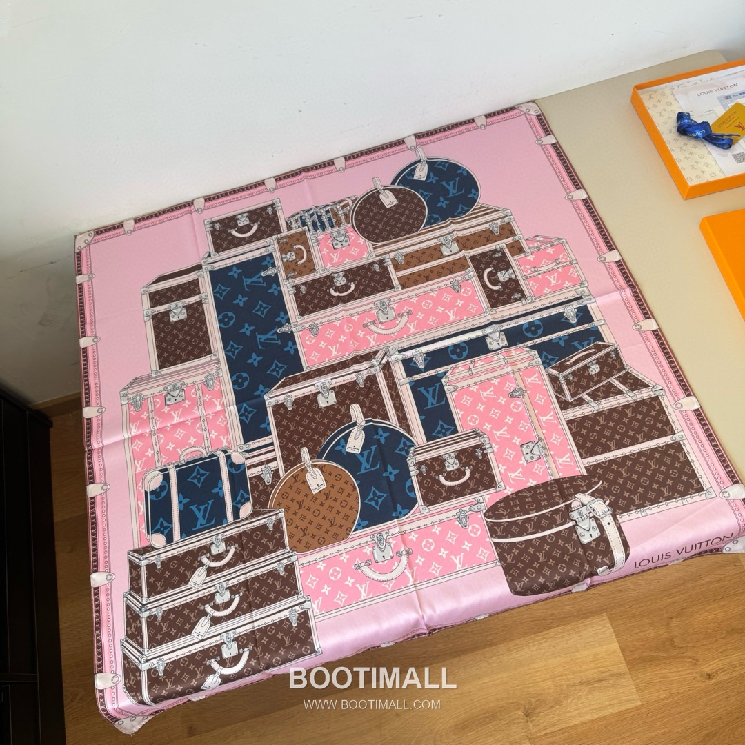 Louis Vuitton Let's Go Trunk Motif Silk Square Scarf 100% Silk Print Scarf 루이비통 렛츠고 트렁크 모티프 실크 스퀘어 스카프 90cm 1