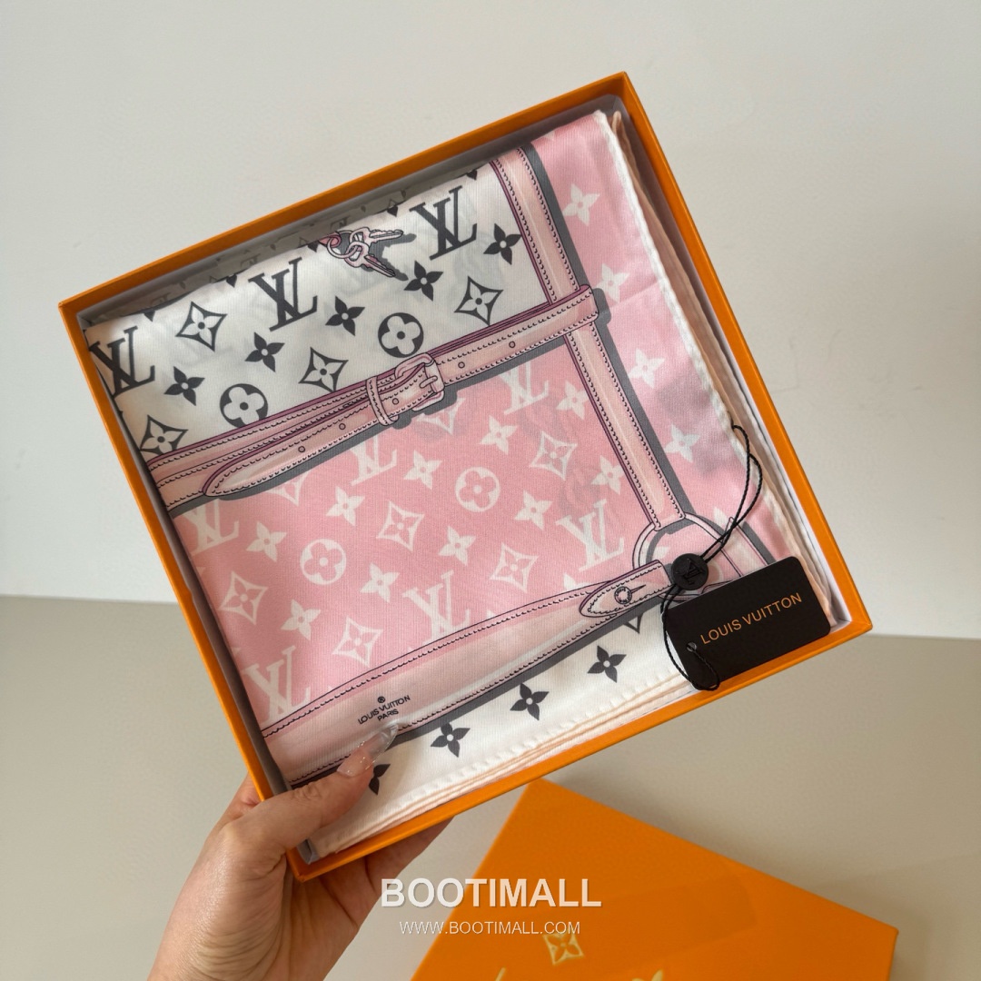 Louis Vuitton Monogram Belt Motif Silk Twill Square Scarf 100% Silk Twill Print Scarf 루이비통 모노그램 벨트 모티프 실크 트윌 스퀘어 스카프 90cm 2