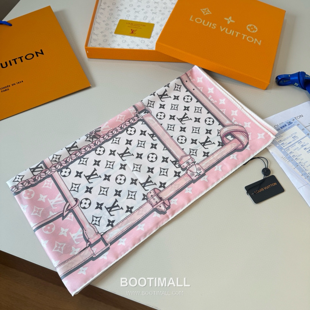 Louis Vuitton Monogram Belt Motif Silk Twill Square Scarf 100% Silk Twill Print Scarf 루이비통 모노그램 벨트 모티프 실크 트윌 스퀘어 스카프 90cm 4