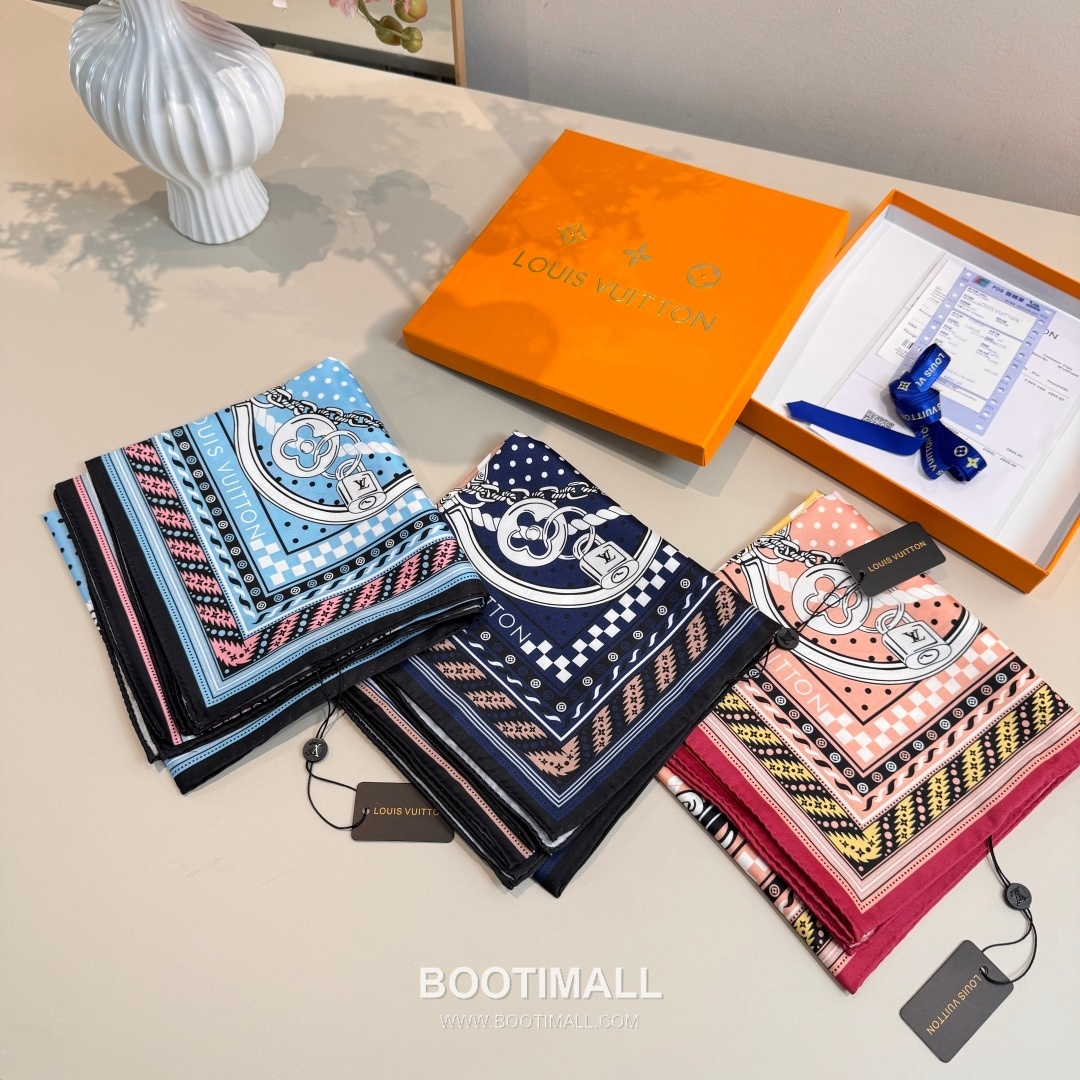 Louis Vuitton Chain Clover Monogram Silk Square Scarf 100% Silk Print Scarf 루이비통 체인 클로버 모노그램 실크 스퀘어 스카프 90cm 9