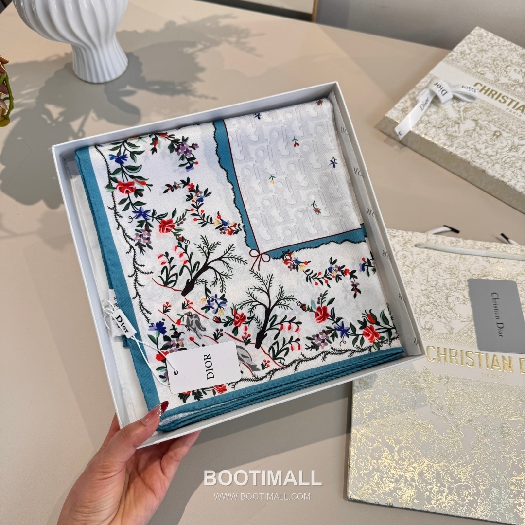 Dior Dioramour Revolution Flowers Silk Twill Square Scarf 100% Silk Twill Print Scarf 디올 디올아무르 레볼루션 플라워 실크 트윌 스퀘어 스카프 90cm 5