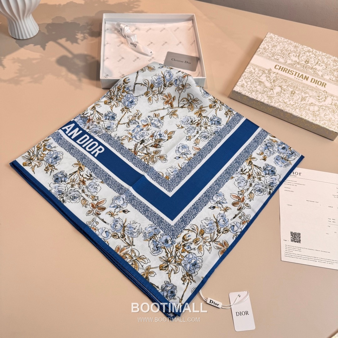 Dior Rosier de Dior Silk Twill Square Scarf with Floral Logo Jacquard 디올 로지에 드 디올 실크 트윌 스퀘어 스카프 플로럴 로고 자카드 90cm 2
