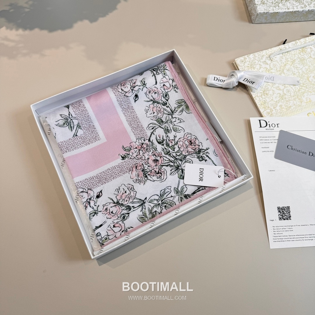 Dior Rosier de Dior Silk Twill Square Scarf with Floral Logo Jacquard 디올 로지에 드 디올 실크 트윌 스퀘어 스카프 플로럴 로고 자카드 90cm 5