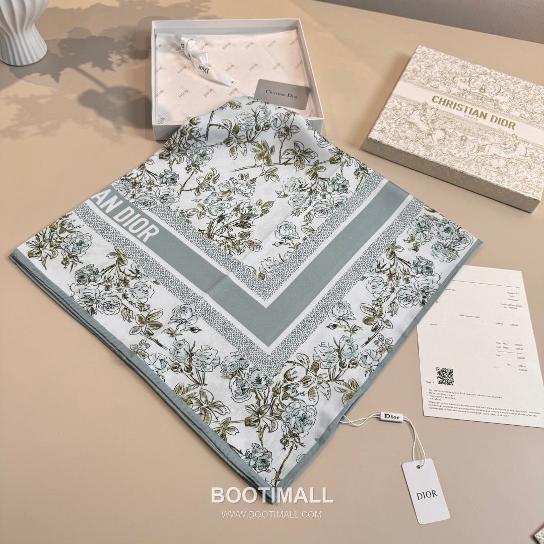 Dior Rosier de Dior Silk Twill Square Scarf with Floral Logo Jacquard 디올 로지에 드 디올 실크 트윌 스퀘어 스카프 플로럴 로고 자카드 90cm 3