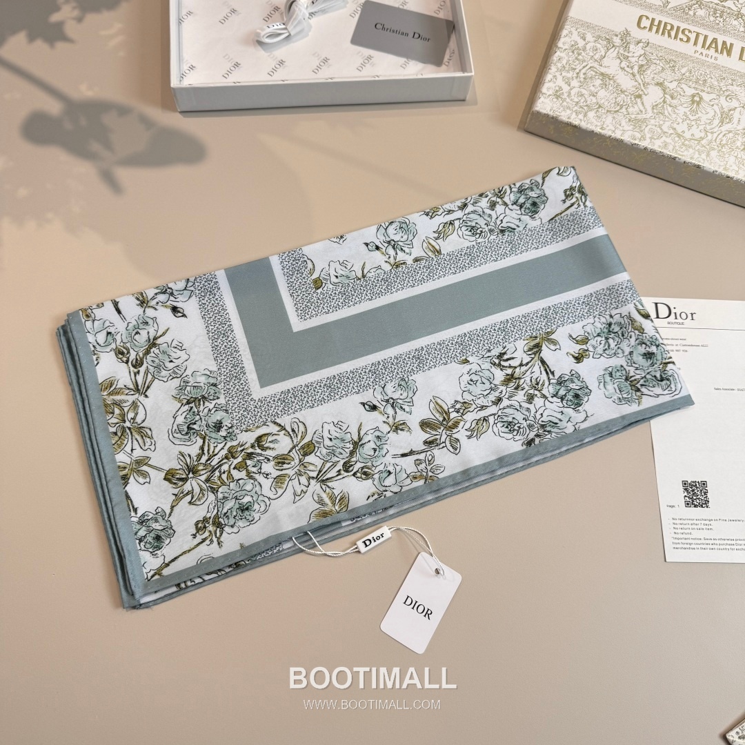 Dior Rosier de Dior Silk Twill Square Scarf with Floral Logo Jacquard 디올 로지에 드 디올 실크 트윌 스퀘어 스카프 플로럴 로고 자카드 90cm 4