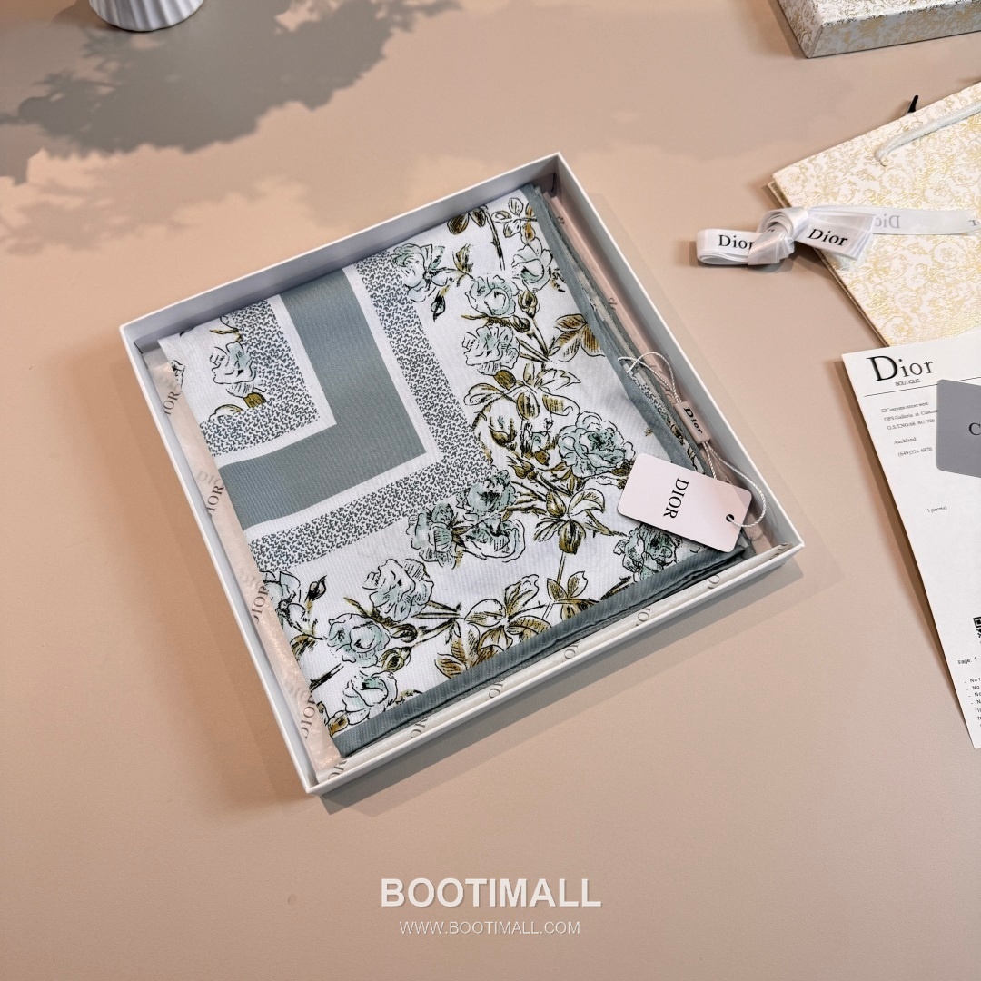 Dior Rosier de Dior Silk Twill Square Scarf with Floral Logo Jacquard 디올 로지에 드 디올 실크 트윌 스퀘어 스카프 플로럴 로고 자카드 90cm 5