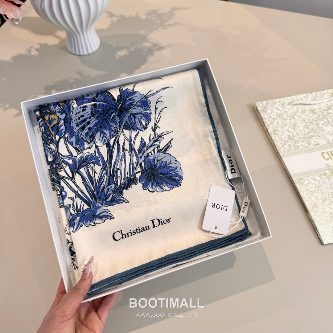 Dior Butterfly Around the World Silk Square Scarf 100% Mulberry Silk Print Scarf 디올 버터플라이 어라운드 더 월드 실크 스퀘어 스카프 90cm 5