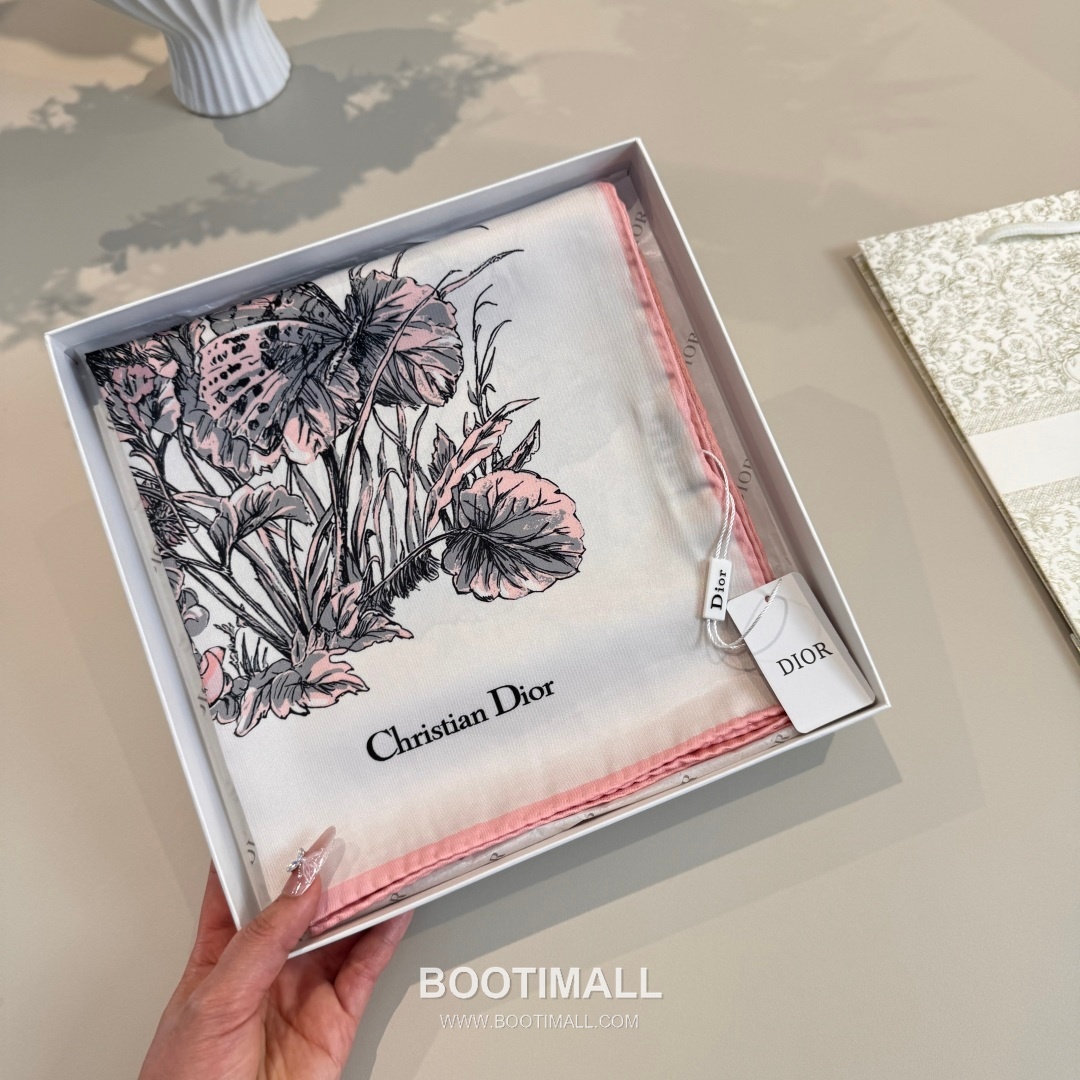 Dior Butterfly Around the World Silk Square Scarf 100% Mulberry Silk Print Scarf 디올 버터플라이 어라운드 더 월드 실크 스퀘어 스카프 90cm 5