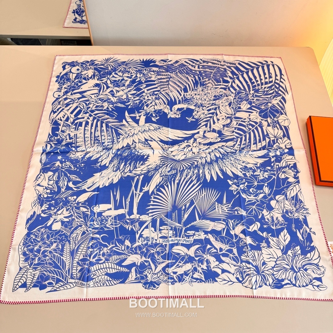 Hermès Flamingo Party Totem Silk Square Scarf Print Design 에르메스 플라밍고 파티 토템 실크 스퀘어 스카프 90cm 1