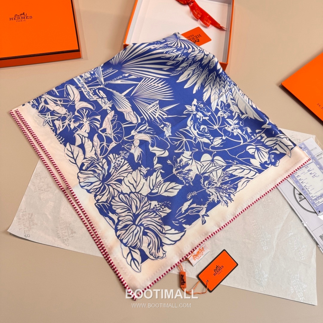 Hermès Flamingo Party Totem Silk Square Scarf Print Design 에르메스 플라밍고 파티 토템 실크 스퀘어 스카프 90cm 2