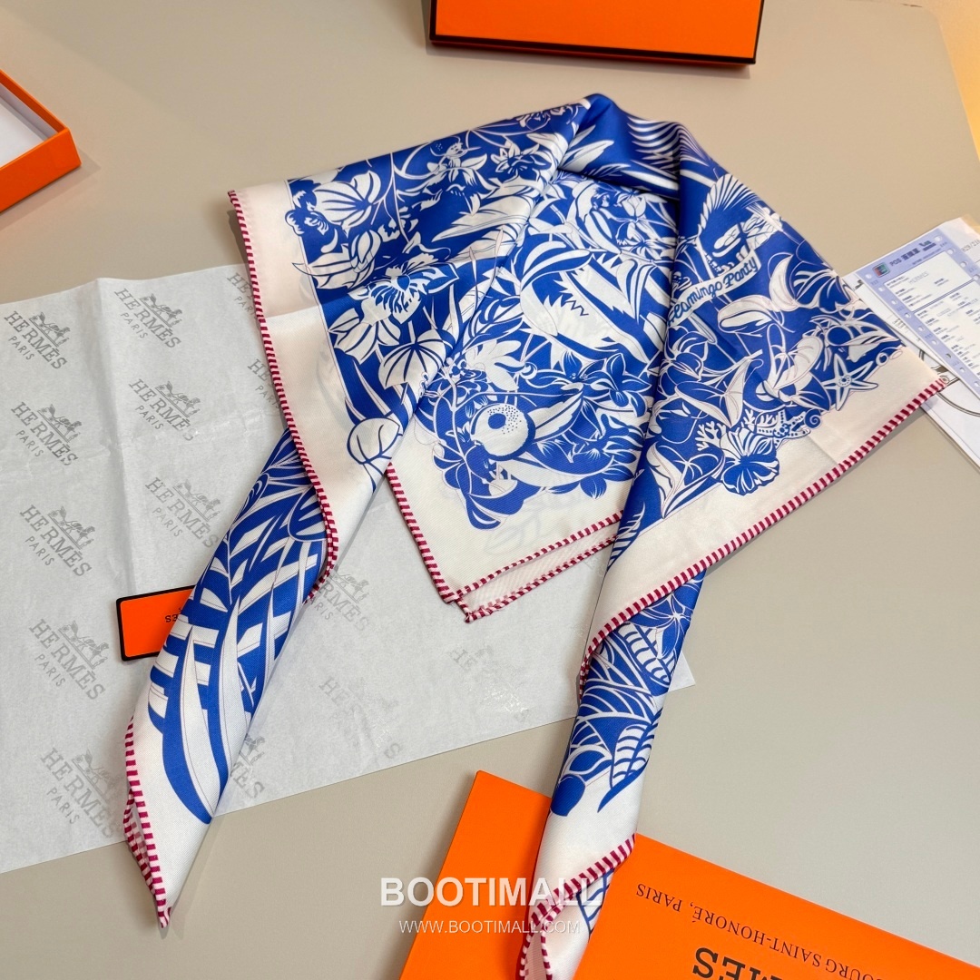 Hermès Flamingo Party Totem Silk Square Scarf Print Design 에르메스 플라밍고 파티 토템 실크 스퀘어 스카프 90cm 4