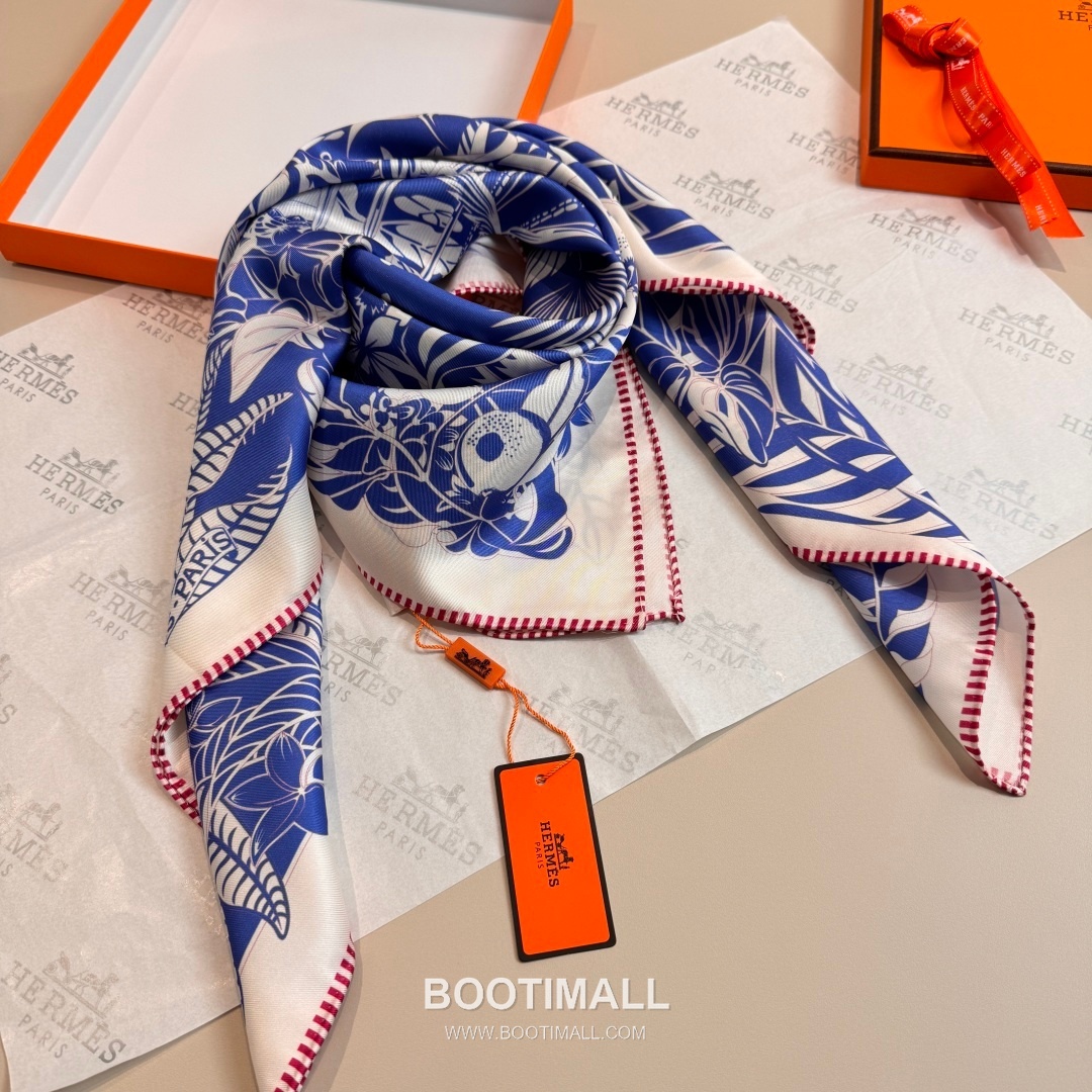 Hermès Flamingo Party Totem Silk Square Scarf Print Design 에르메스 플라밍고 파티 토템 실크 스퀘어 스카프 90cm 5