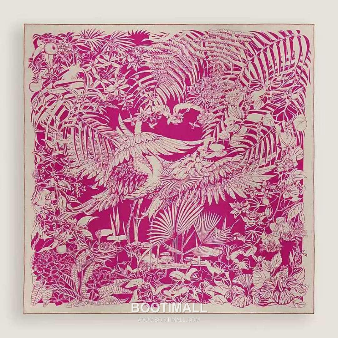 Hermès Flamingo Party Totem Silk Square Scarf Print Design 에르메스 플라밍고 파티 토템 실크 스퀘어 스카프 90cm 1