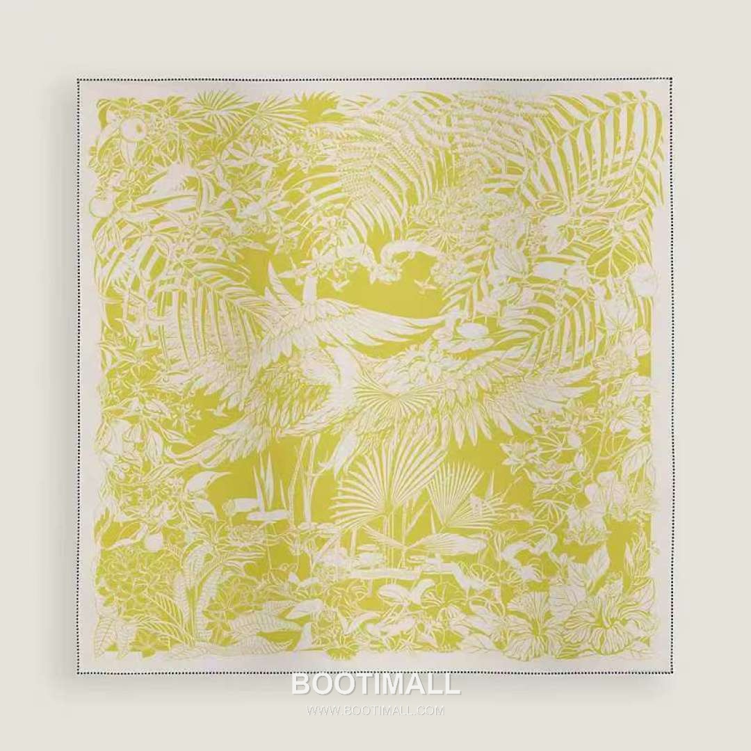Hermès Flamingo Party Totem Silk Square Scarf Print Design 에르메스 플라밍고 파티 토템 실크 스퀘어 스카프 90cm 1