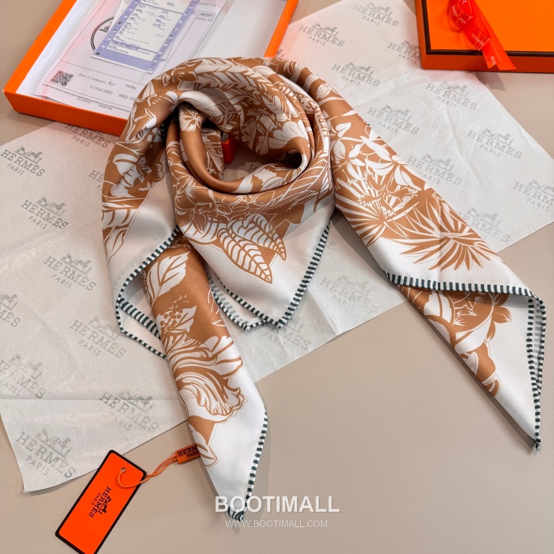 Hermès Flamingo Party Totem Silk Square Scarf Print Design 에르메스 플라밍고 파티 토템 실크 스퀘어 스카프 90cm 7