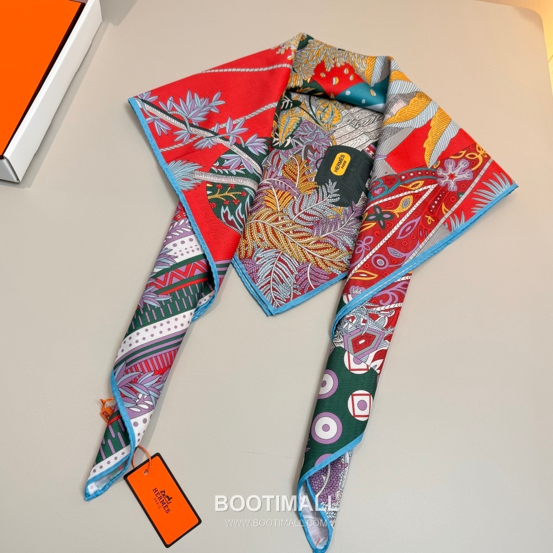 Hermès A Midsummer Night’s Dream Silk Square Scarf Story Print 에르메스 한여름 밤의 꿈 실크 스퀘어 스카프 90cm 5