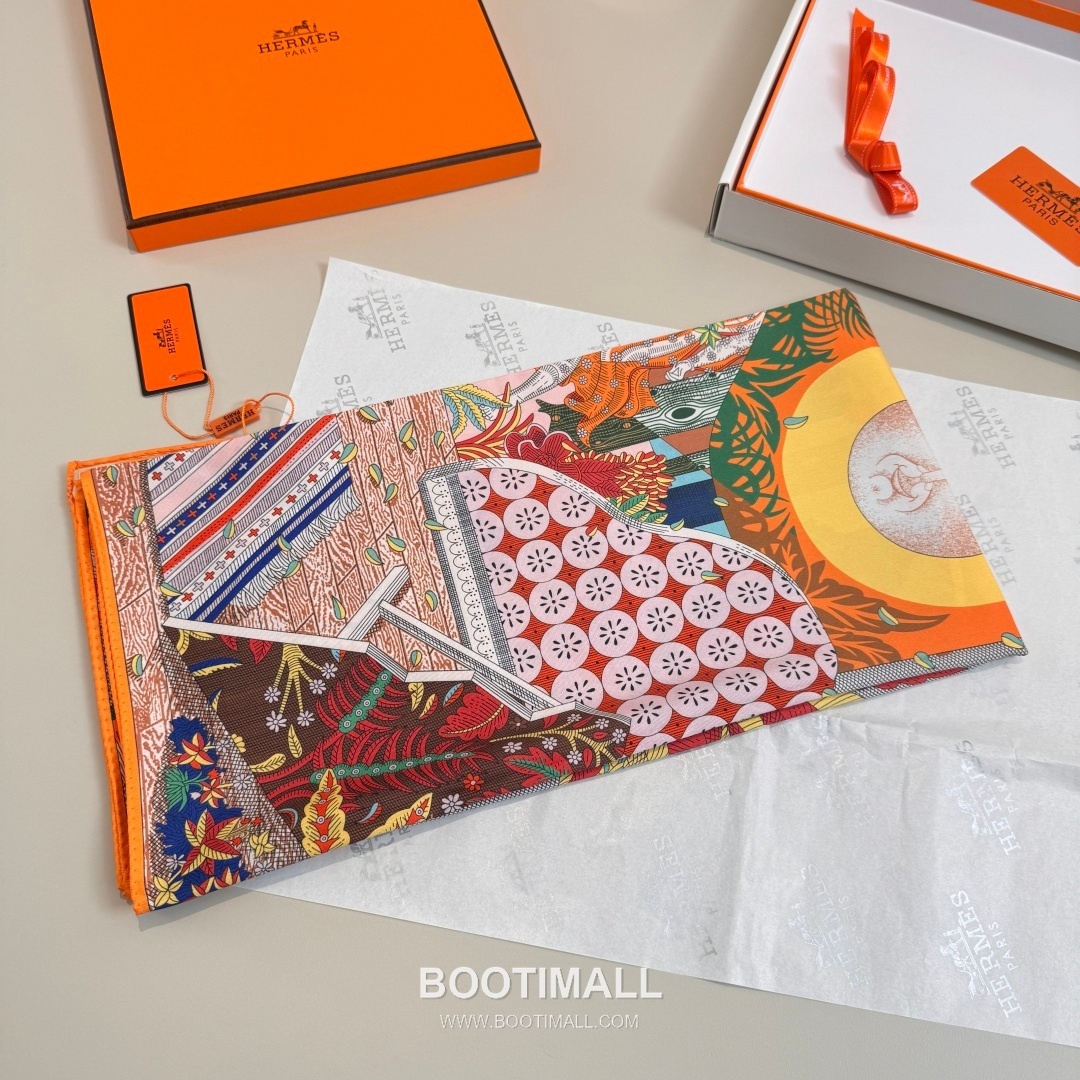 Hermès A Midsummer Night’s Dream Silk Square Scarf Story Print 에르메스 한여름 밤의 꿈 실크 스퀘어 스카프 90cm 3