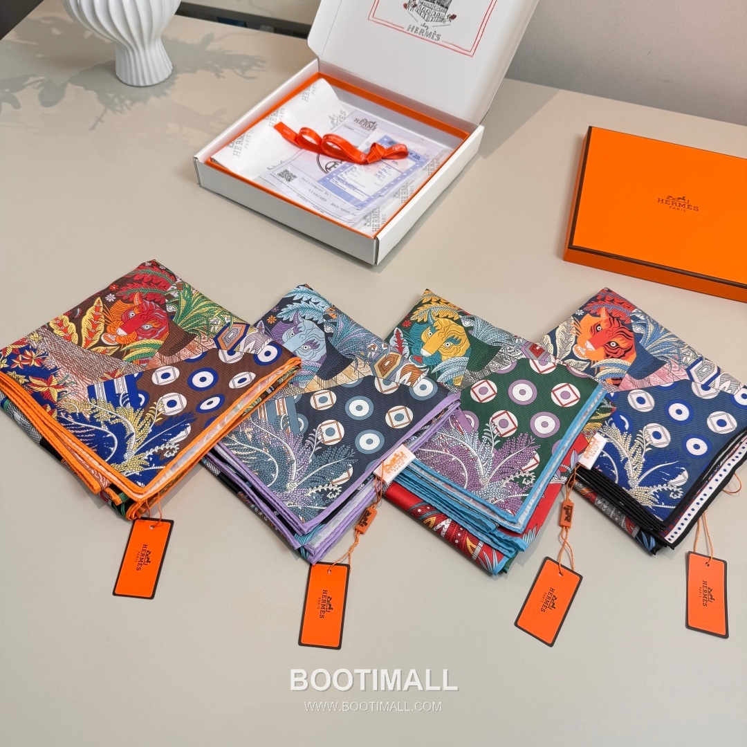 Hermès A Midsummer Night’s Dream Silk Square Scarf Story Print 에르메스 한여름 밤의 꿈 실크 스퀘어 스카프 90cm 9