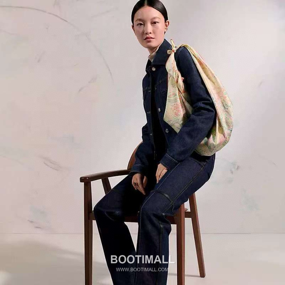 Hermès Getting Connected Silk Square Scarf Print Design 에르메스 커넥팅 테마 실크 스퀘어 스카프 90cm 2