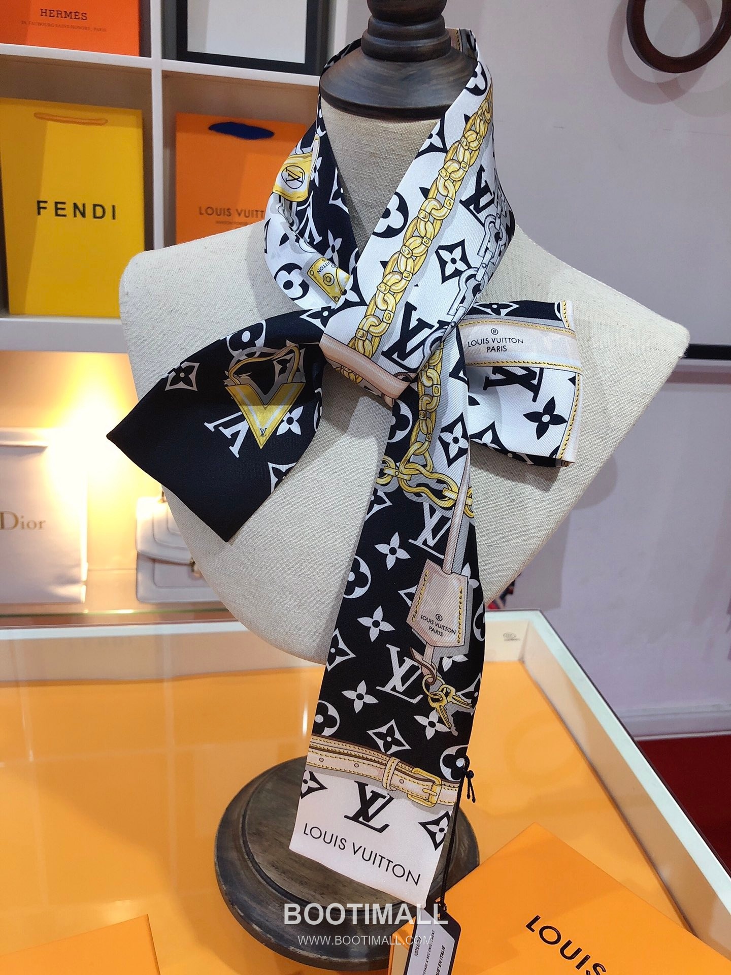 Louis Vuitton Monogram Confidential Silk Double Sided Twilly Scarf 100% Silk Print Scarf 루이비통 모노그램 컨피덴셜 실크 더블사이드 트윌리 스카프 PLV2217 120cm 7