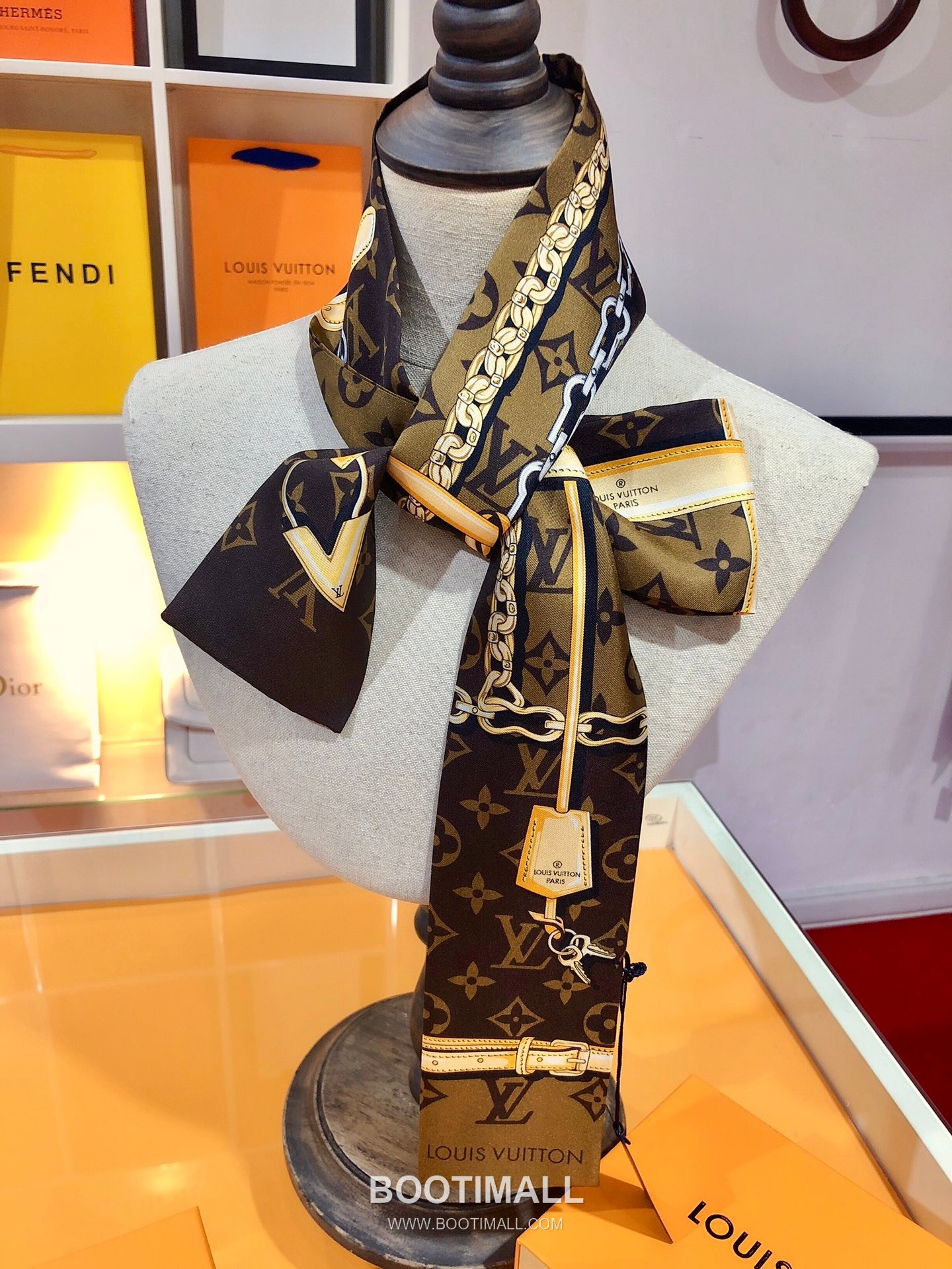 Louis Vuitton Monogram Confidential Silk Double Sided Twilly Scarf 100% Silk Print Scarf 루이비통 모노그램 컨피덴셜 실크 더블사이드 트윌리 스카프 PLV2217 120cm 7