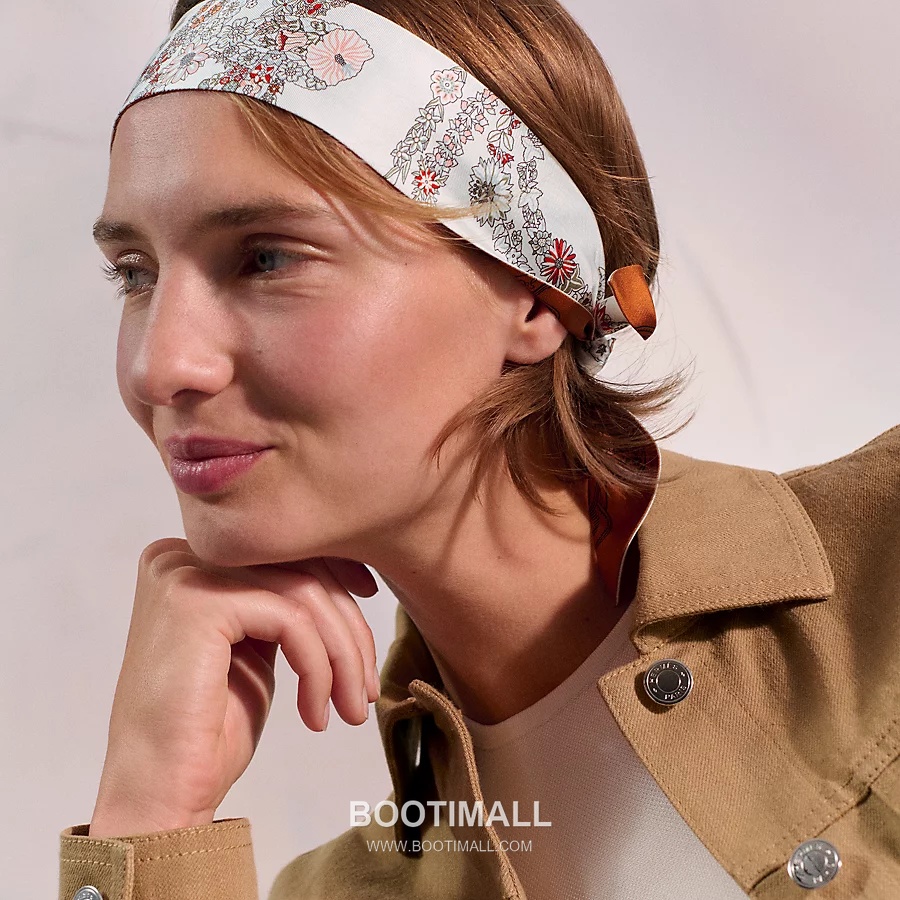 Hermes Splendid Bridle Floral Silk Twill Double Sided Twilly Scarf 100% Silk Print Scarf 에르메스 스플렌디드 브라이들 플로럴 실크 트윌 더블사이드 트윌리 스카프 PHMS2520 86cm 2