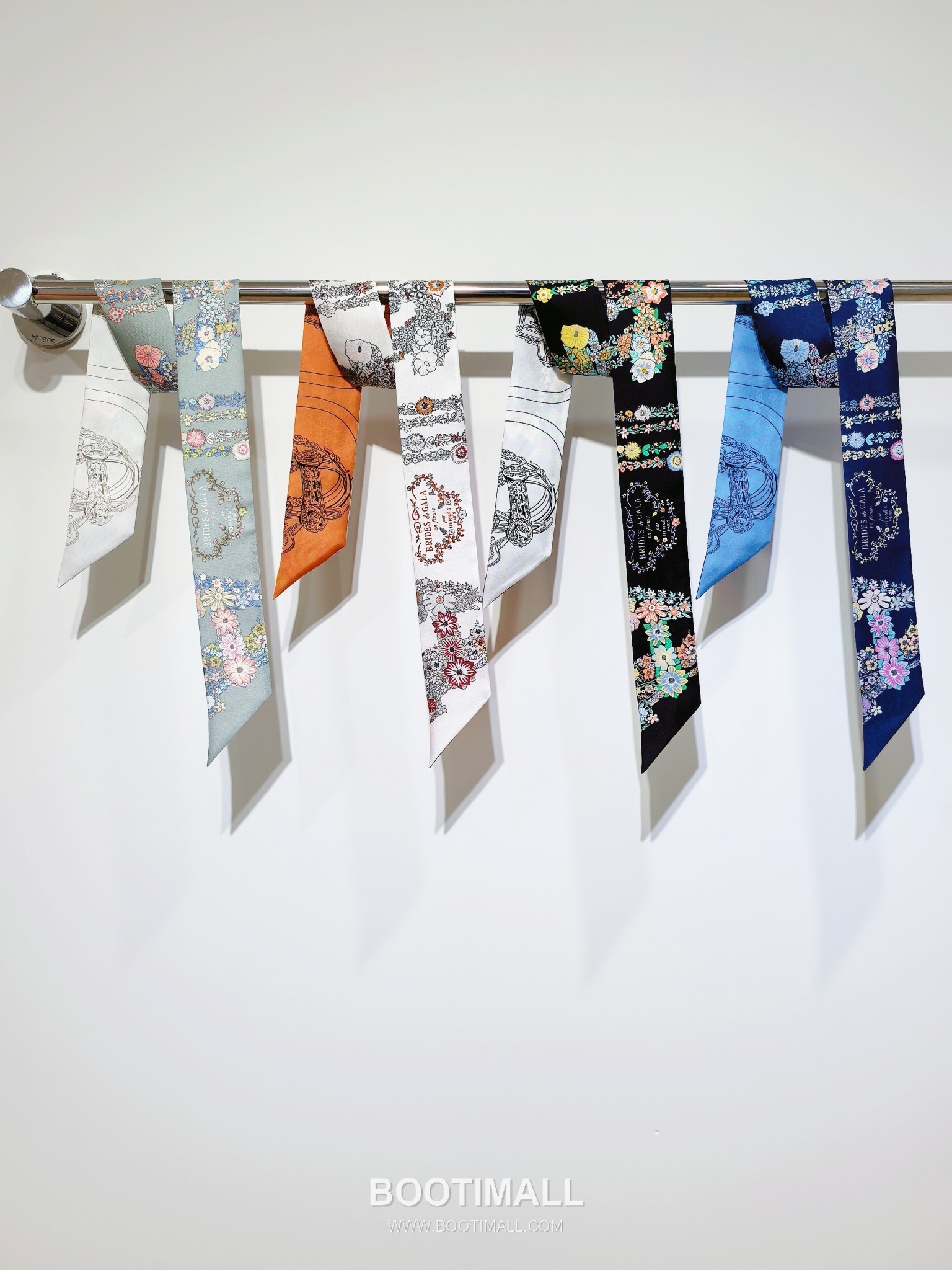 Hermes Splendid Bridle Floral Silk Twill Double Sided Twilly Scarf 100% Silk Print Scarf 에르메스 스플렌디드 브라이들 플로럴 실크 트윌 더블사이드 트윌리 스카프 PHMS2520 86cm 9