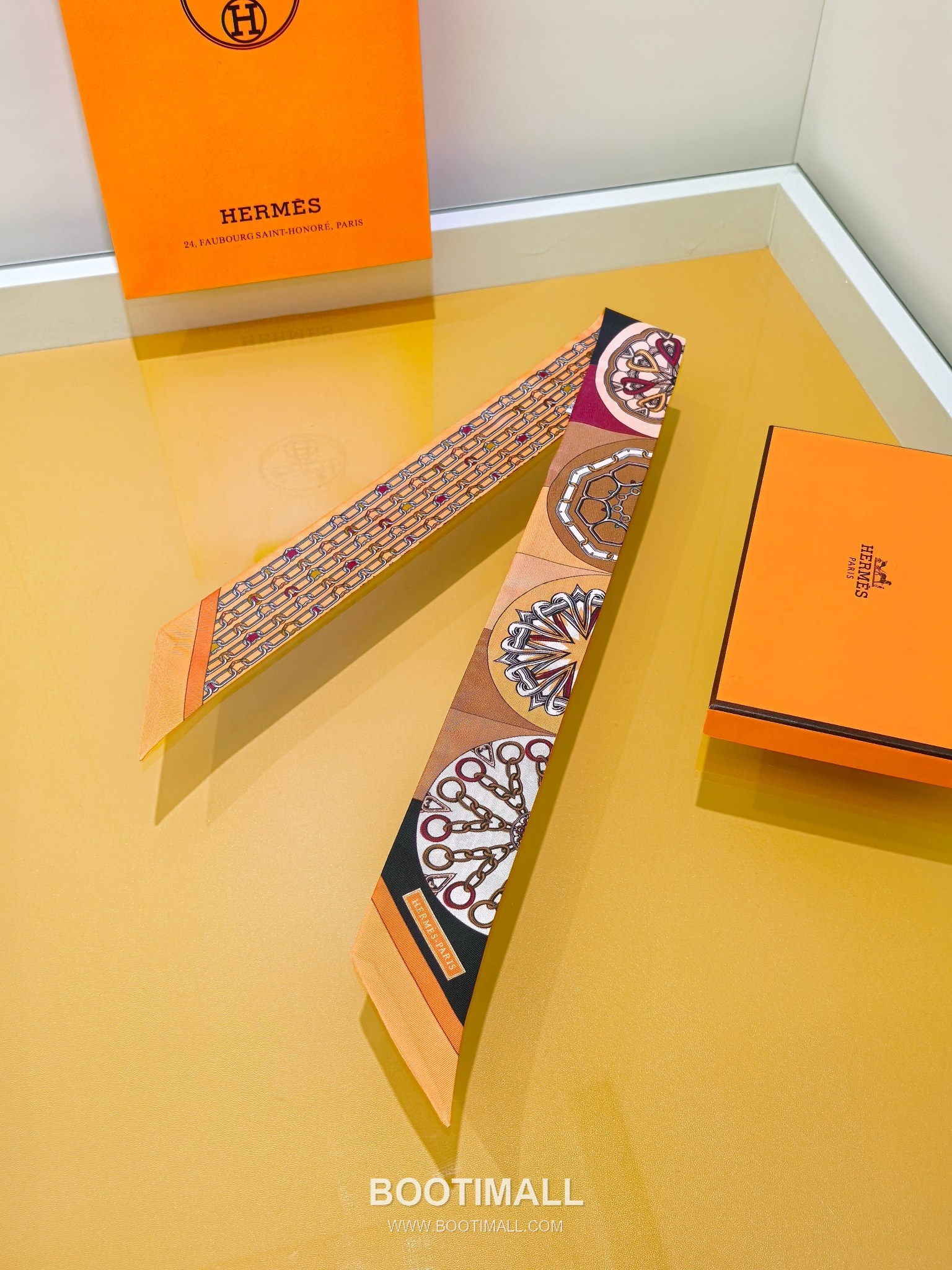 Hermes Splendid Bridle Floral Silk Twill Double Sided Twilly Scarf 100% Silk Print Scarf 에르메스 스플렌디드 브라이들 플로럴 실크 트윌 더블사이드 트윌리 스카프 PHMS2520 86cm 1