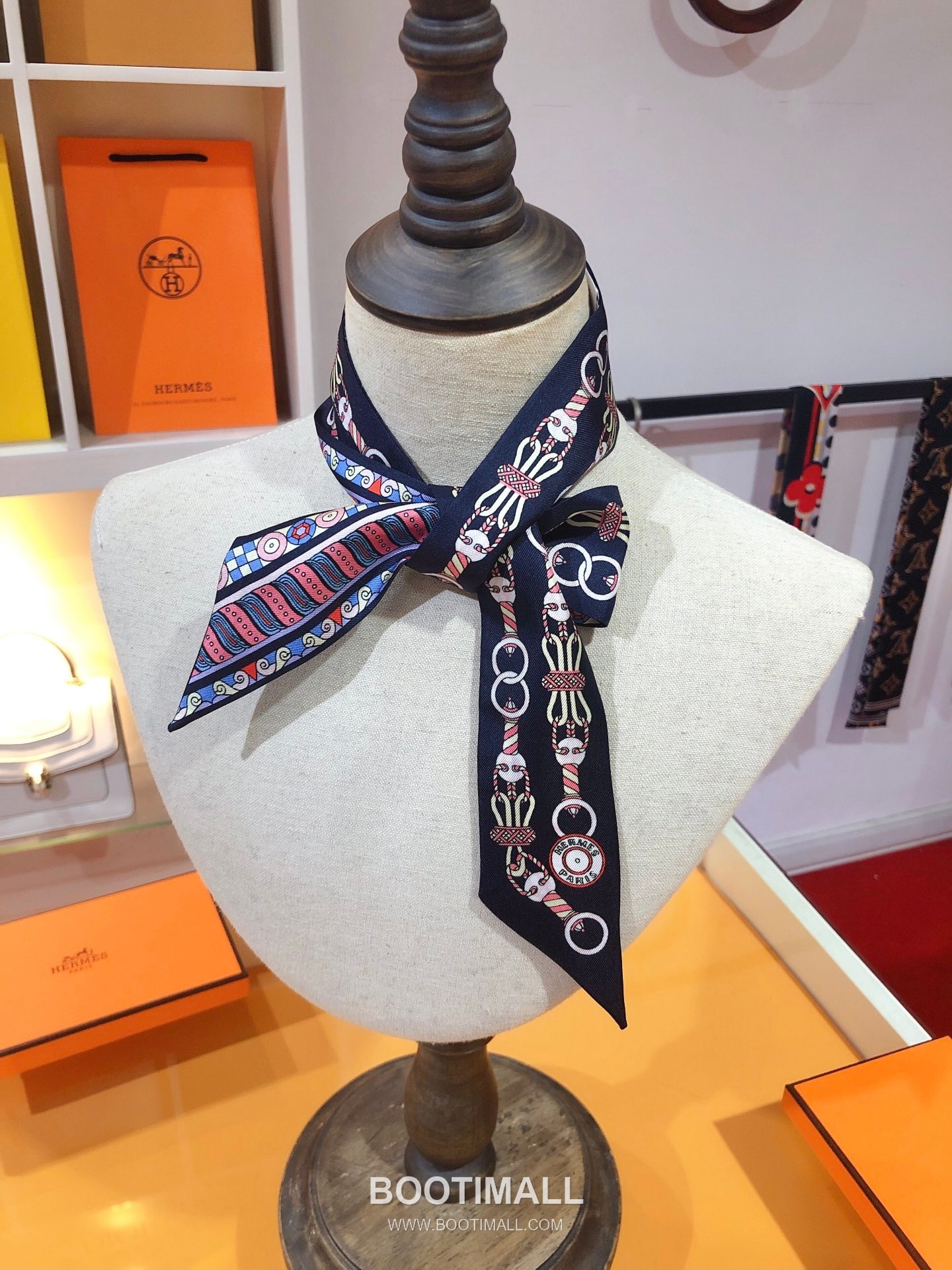 Hermes Splendid Bridle Floral Silk Twill Double Sided Twilly Scarf 100% Silk Print Scarf 에르메스 스플렌디드 브라이들 플로럴 실크 트윌 더블사이드 트윌리 스카프 PHMS2520 86cm 7