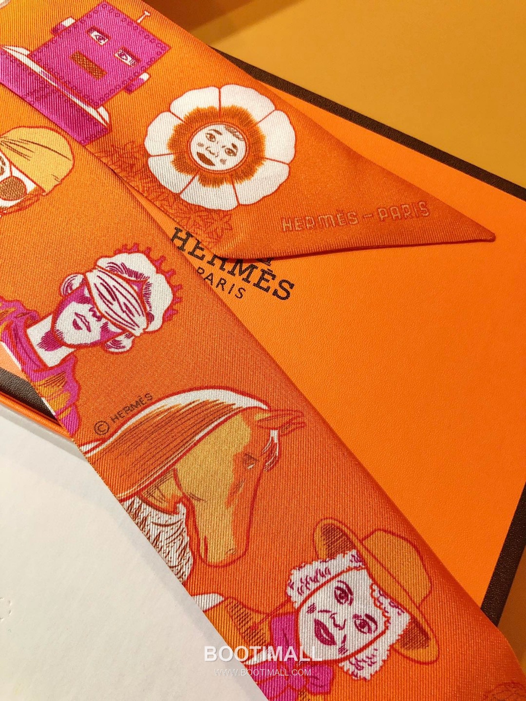 Hermes Dress Code Silk Twill Double Sided Twilly Scarf 100% Silk Print Scarf 에르메스 드레스 코드 실크 트윌 더블사이드 트윌리 스카프 PHMS21110 86cm 6