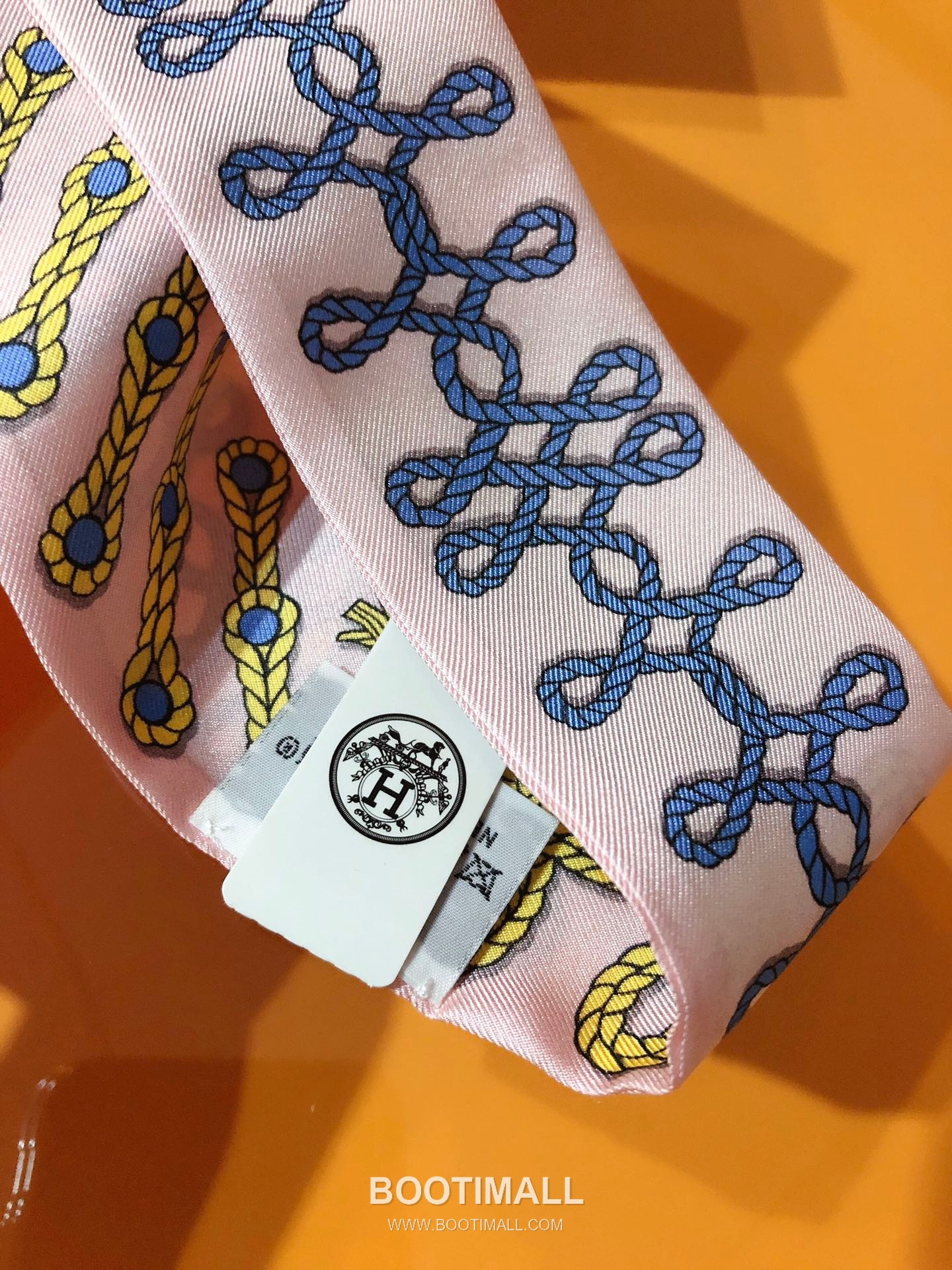 Hermes Etriers et Brandebourgs Silk Twill Double Sided Twilly Scarf 100% Silk Print Scarf 에르메스 에트리에 브란덴부르 실크 트윌 더블사이드 트윌리 스카프 PHMS2168 86cm 5