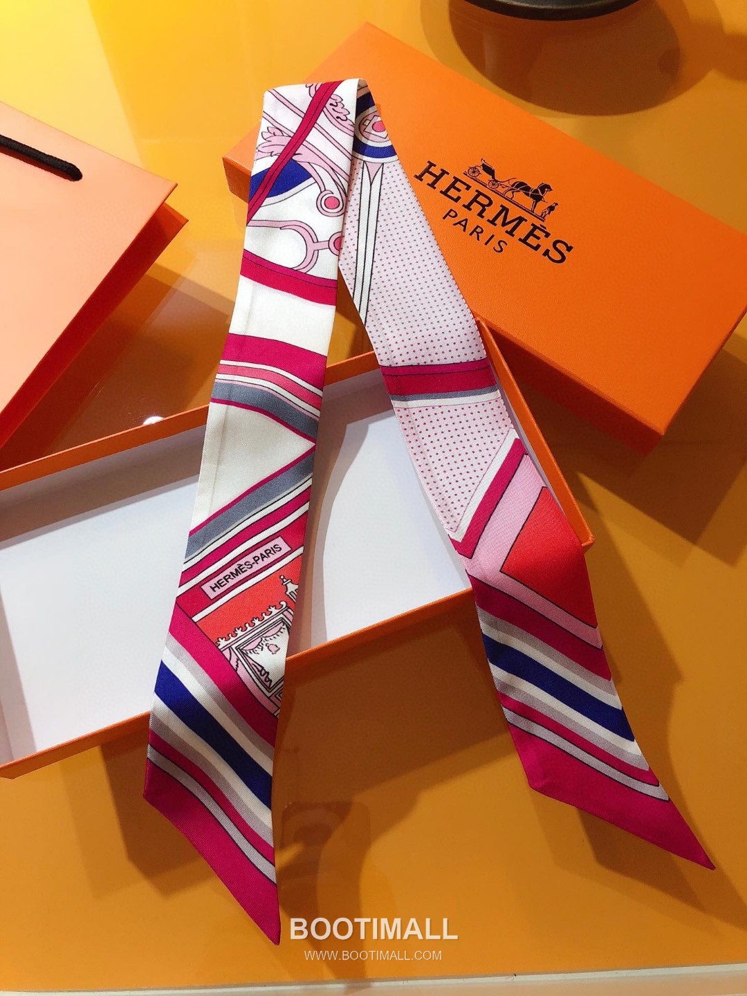 Hermes Etriers et Brandebourgs Silk Twill Double Sided Twilly Scarf 100% Silk Print Scarf 에르메스 에트리에 브란덴부르 실크 트윌 더블사이드 트윌리 스카프 PHMS1971 86cm 3